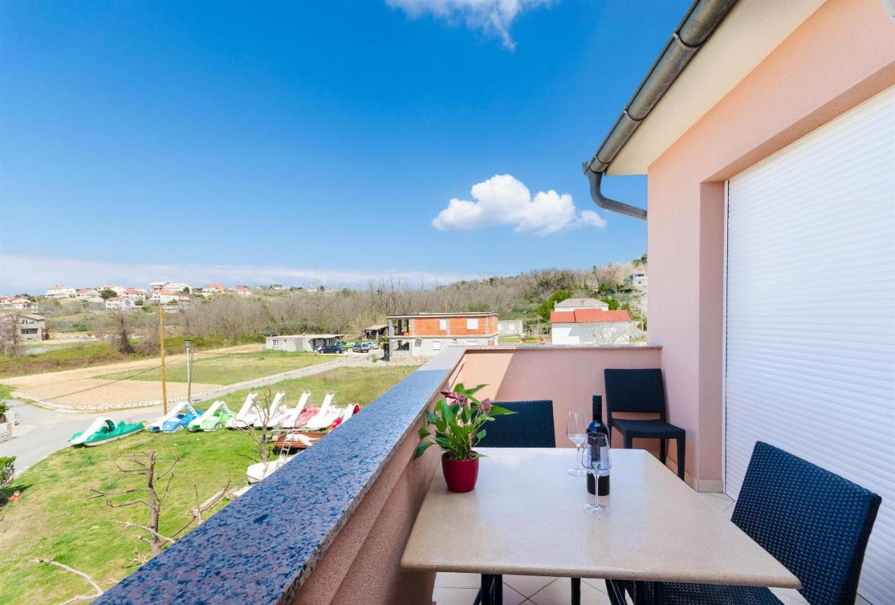 Apartments And Room Ljubica لوبار المظهر الخارجي الصورة