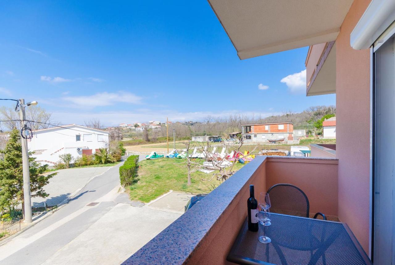 Apartments And Room Ljubica لوبار المظهر الخارجي الصورة