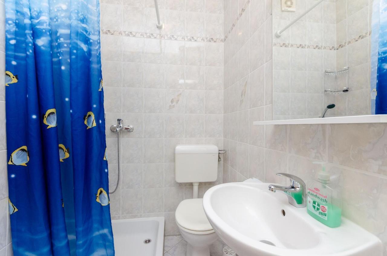 Apartments And Room Ljubica لوبار المظهر الخارجي الصورة